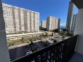 2049 S Ocean Dr in Hallandale Beach, FL - Building Photo