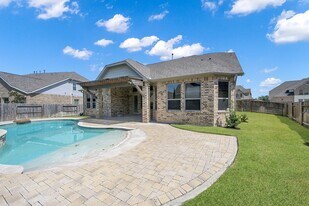 25315 Angelwood Springs Ln in Tomball, TX - Building Photo