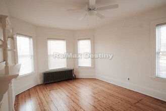 184 School St-Unit -3 in Boston, MA - Building Photo - Building Photo