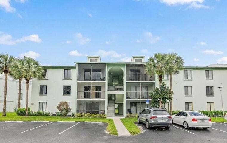 3606 Alder Dr in West Palm Beach, FL - Building Photo