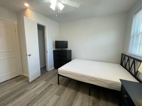 4199 University Dr in Fairfax, VA - Building Photo - Building Photo