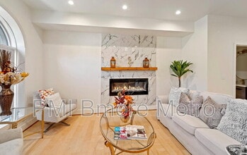 2329 E Madison St in Baltimore, MD - Building Photo - Building Photo