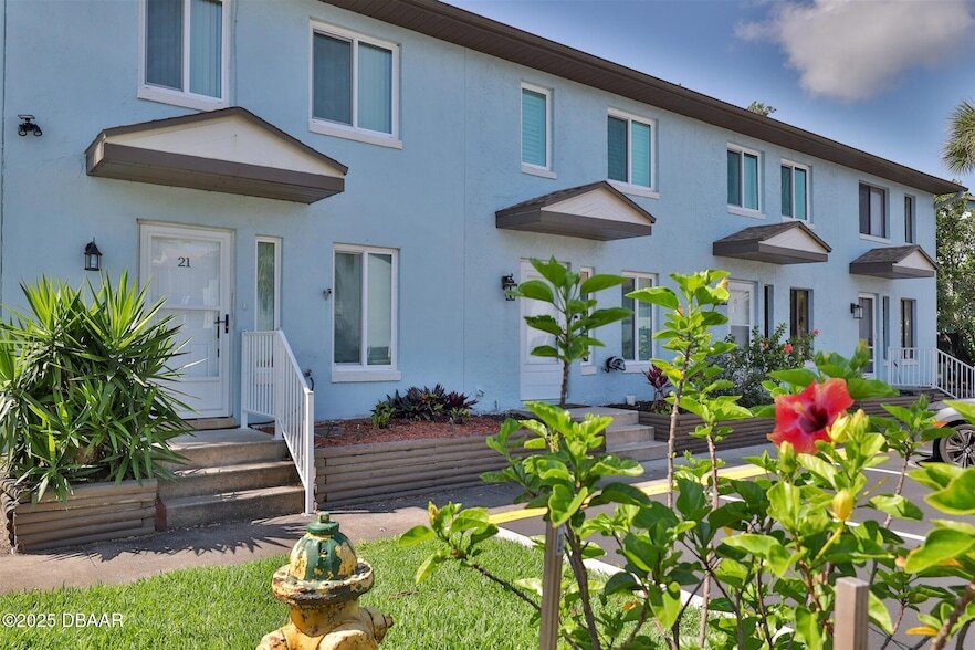 3333 S Ridgewood Ave in Port Orange, FL - Building Photo