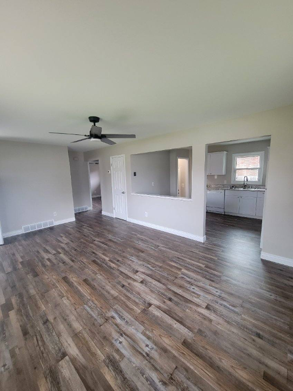 240 21st Ave NW in Great Falls, MT - Foto de edificio - Building Photo