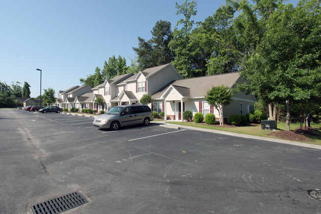 Ashley Ridge Apartments in Burgaw, NC - Building Photo - Building Photo