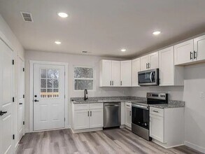709 7th Ave SW in Hickory, NC - Building Photo - Building Photo