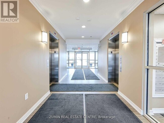 1419 Costigan Rd in Milton, ON - Building Photo - Building Photo