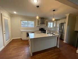 Room in House on Vanderbilt Ln NW, Unit 3 in Atlanta, GA - Building Photo