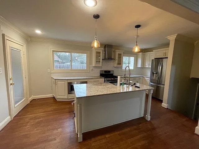 property at 3223 Vanderbilt Ln NW