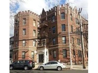 4535 Parsons Blvd in Flushing, NY - Foto de edificio - Building Photo