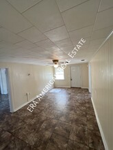 1258 E Chestnut Ave in Crestview, FL - Building Photo - Building Photo