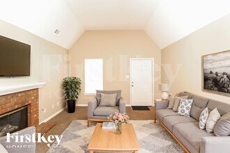 8491 Highland Glen Cir N in Memphis, TN - Building Photo - Building Photo