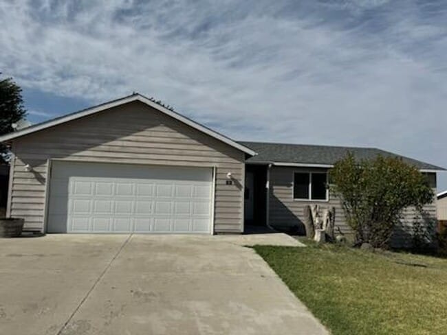 property at 130 Tawny Ct