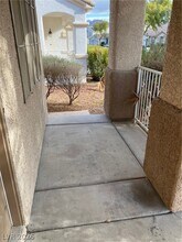 7565 Splashing Rock Dr in Las Vegas, NV - Building Photo - Building Photo