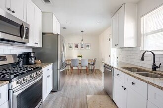 601 W 4th St in Georgetown, TX - Building Photo - Building Photo