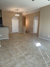 2725 E Mine Creek Rd, Unit 2126 in Phoenix, AZ - Foto de edificio - Building Photo