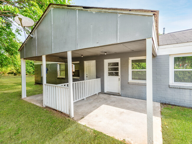 property at 1209 Bose Ave
