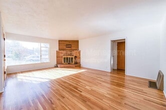 3542 N Orchard St in Fresno, CA - Building Photo - Building Photo