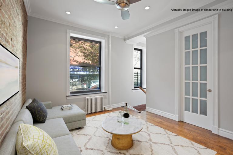 346 E 18th St in New York, NY - Building Photo