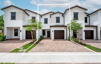 264 SW 159th Terrace in Pembroke Pines, FL - Building Photo