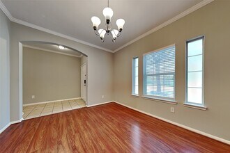 10 Prairie Oak Dr in Conroe, TX - Building Photo - Building Photo