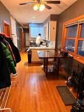 1721 W Julian St, Unit 1 in Chicago, IL - Building Photo - Building Photo