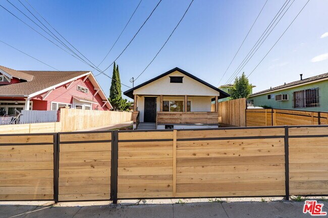 3215 Winter St in Los Angeles, CA - Building Photo - Building Photo