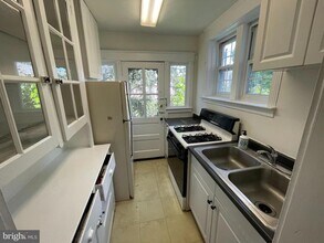 3422 TILDEN St in Philadelphia, PA - Building Photo - Building Photo