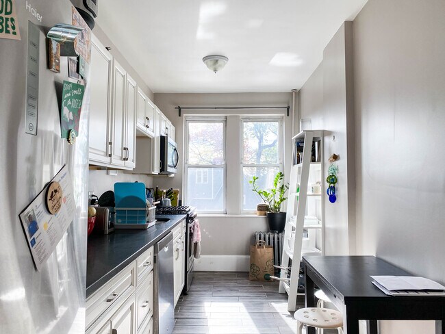 24 Lanark Rd, Unit 11 in Boston, MA - Building Photo - Building Photo