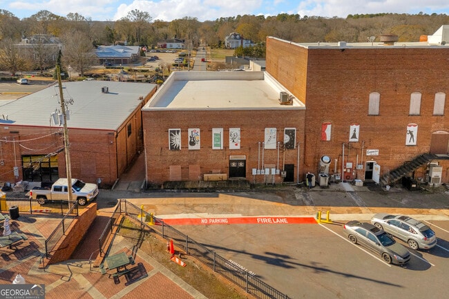 1642 S Broad St in Commerce, GA - Building Photo - Building Photo