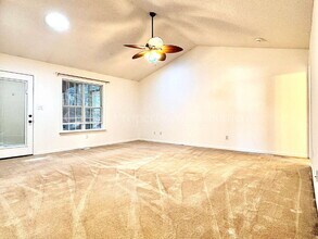 7408 Bluestone Ct in Leland, NC - Building Photo - Building Photo