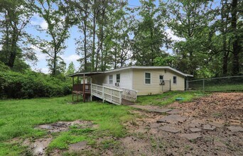 1310 Pirkle Rd in Douglasville, GA - Building Photo - Building Photo