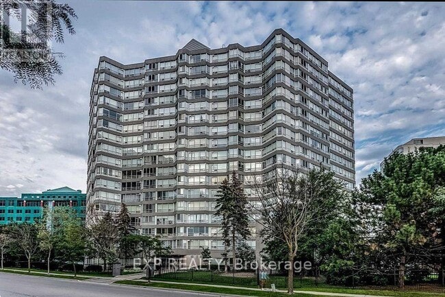 property at 50-850 Kingsbridge Garden Cir