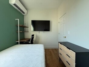 Furnished room/NOT APARTMENT in Brooklyn, NY - Building Photo - Building Photo