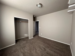 5611 Zabo Rd in Spokane, WA - Foto de edificio - Building Photo