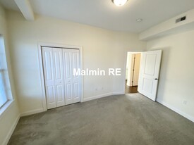 81 Amory St, Unit 401 in Boston, MA - Building Photo - Building Photo