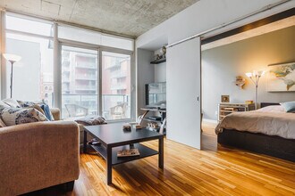 333 Adelaide St E in Toronto, ON - Building Photo - Building Photo