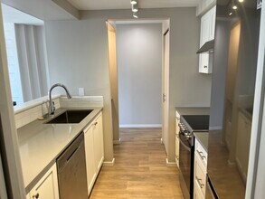 973 W 7th Ave in Vancouver, BC - Building Photo - Building Photo