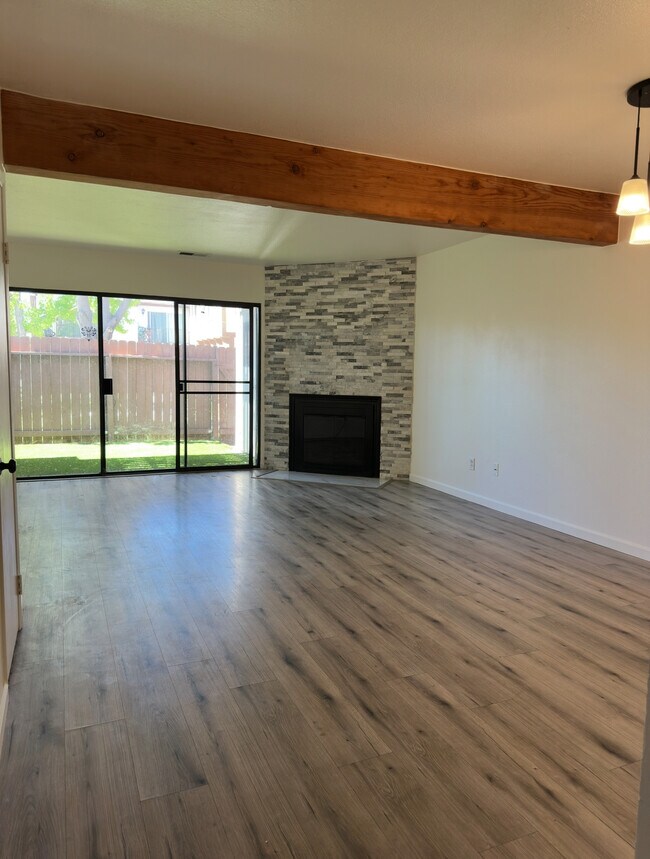 9300 Woodruff Way in Santee, CA - Building Photo - Building Photo
