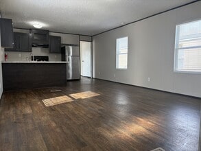 503 Blakley Dr in Timmonsville, SC - Building Photo - Building Photo