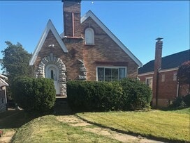 8506 Drury Ln in St. Louis, MO - Building Photo