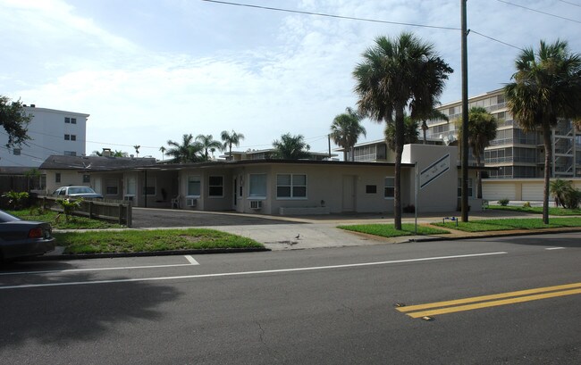 1101-1111 Beach Dr NE in St. Petersburg, FL - Building Photo - Building Photo