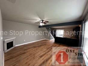 100 Grant Dr in Raymore, MO - Building Photo - Building Photo
