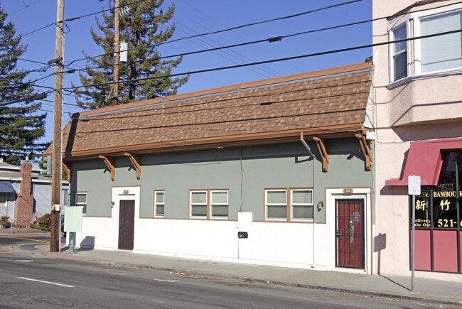 2101-2103 Lincoln Ave in Alameda, CA - Foto de edificio - Building Photo