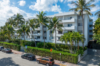 Chic Place at Lincoln in Miami Beach, FL - Building Photo - Building Photo