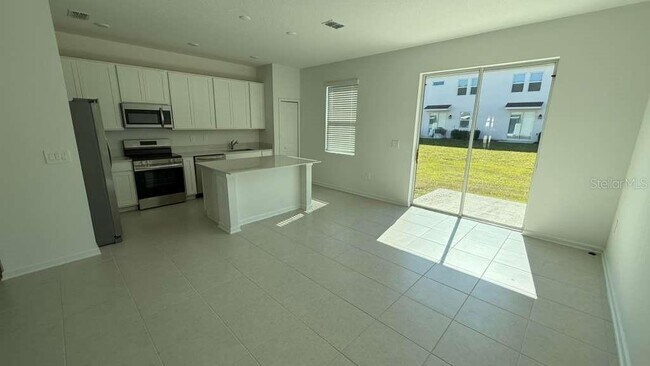 2914 Savoir in Davenport, FL - Building Photo - Building Photo