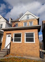 321 Moore Ave in Pittsburgh, PA - Building Photo