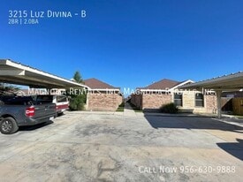 3215 Luz Divina St, Unit B in Edinburg, TX - Building Photo