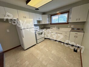 350 E Whittier Ave in Fairborn, OH - Building Photo - Building Photo