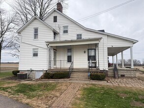 4790 Lancaster Thornville Rd NE in Pleasantville, OH - Building Photo - Building Photo